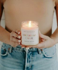 Sweet Water Decor CANDLES + REEDS Birthday Cake Soy Candle - Clear Jar - 9 Oz